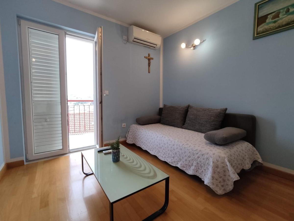 Angela Apartment